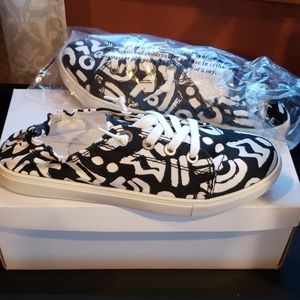 Steve Madden sneakers